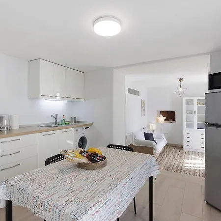 Lägenhet Apartamento Velhoco *